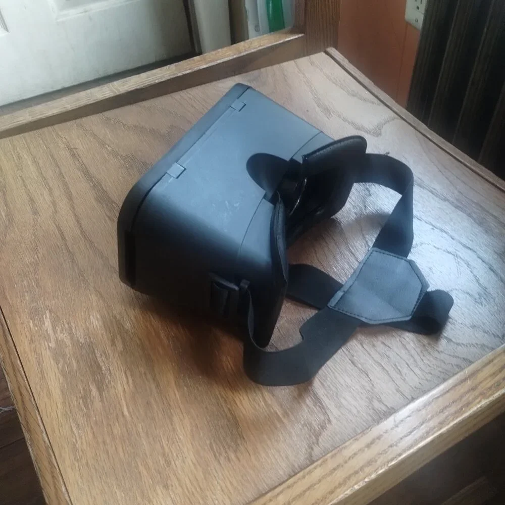 Onn Virtual Reality Smart Phone Headset, color black